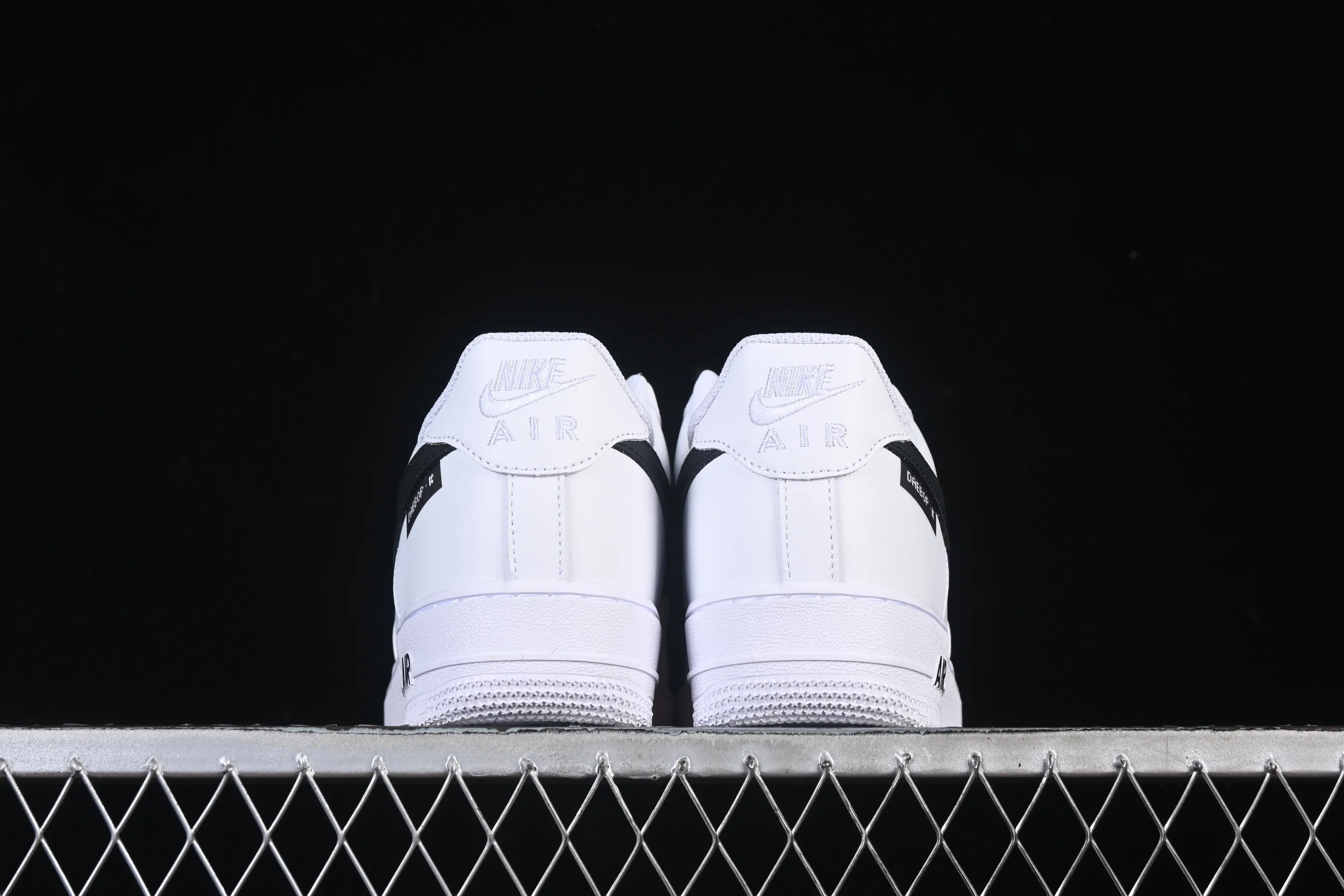 All categories Nk Air Force 1 Air Force series Nk Air Force 1 Low Air Force low-top Nike Air Force 1'07 Low Two-dimensional theme Xiongtu Air Force One low-top casual sneakers ZH0316-135